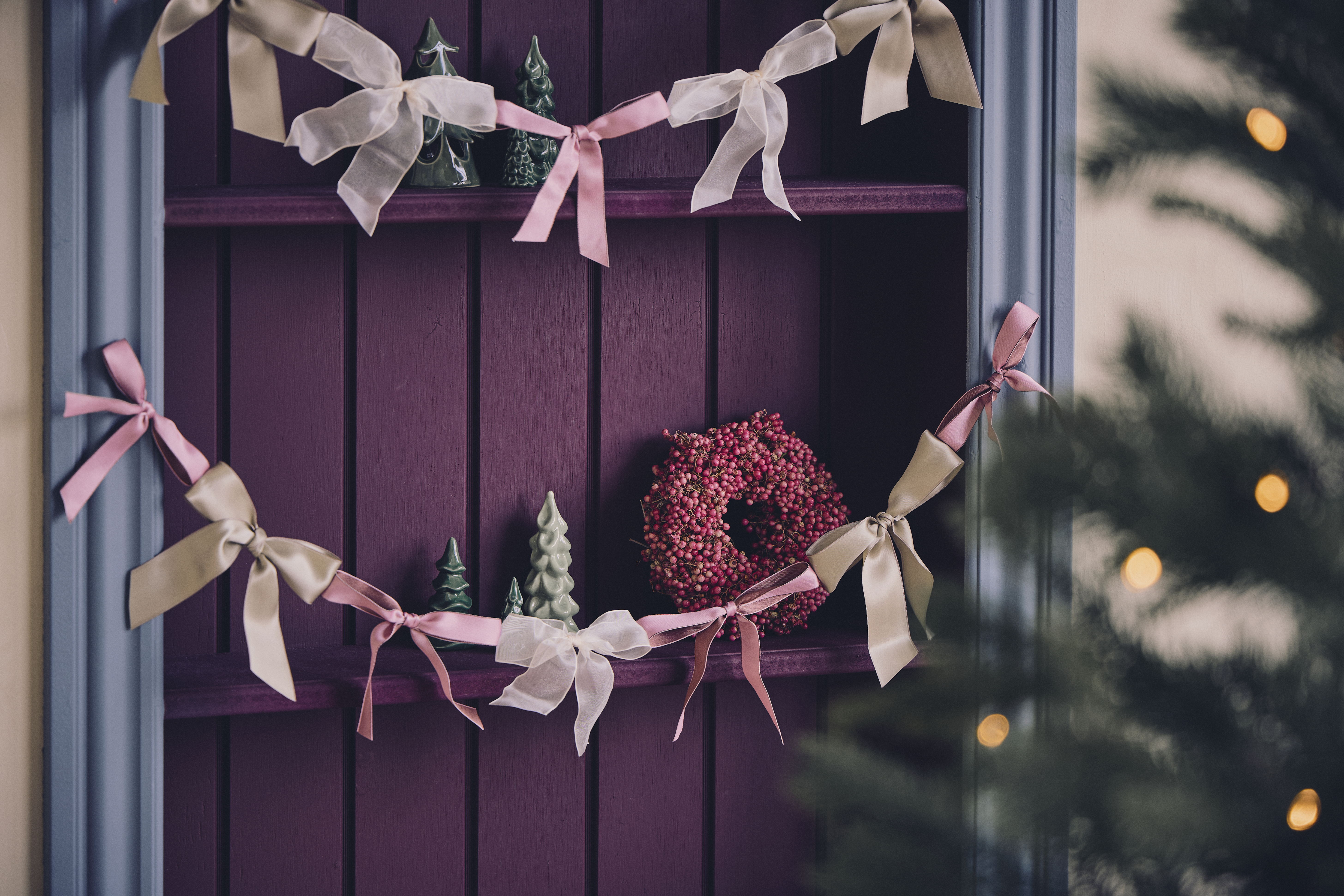 Garland With Bows (3)