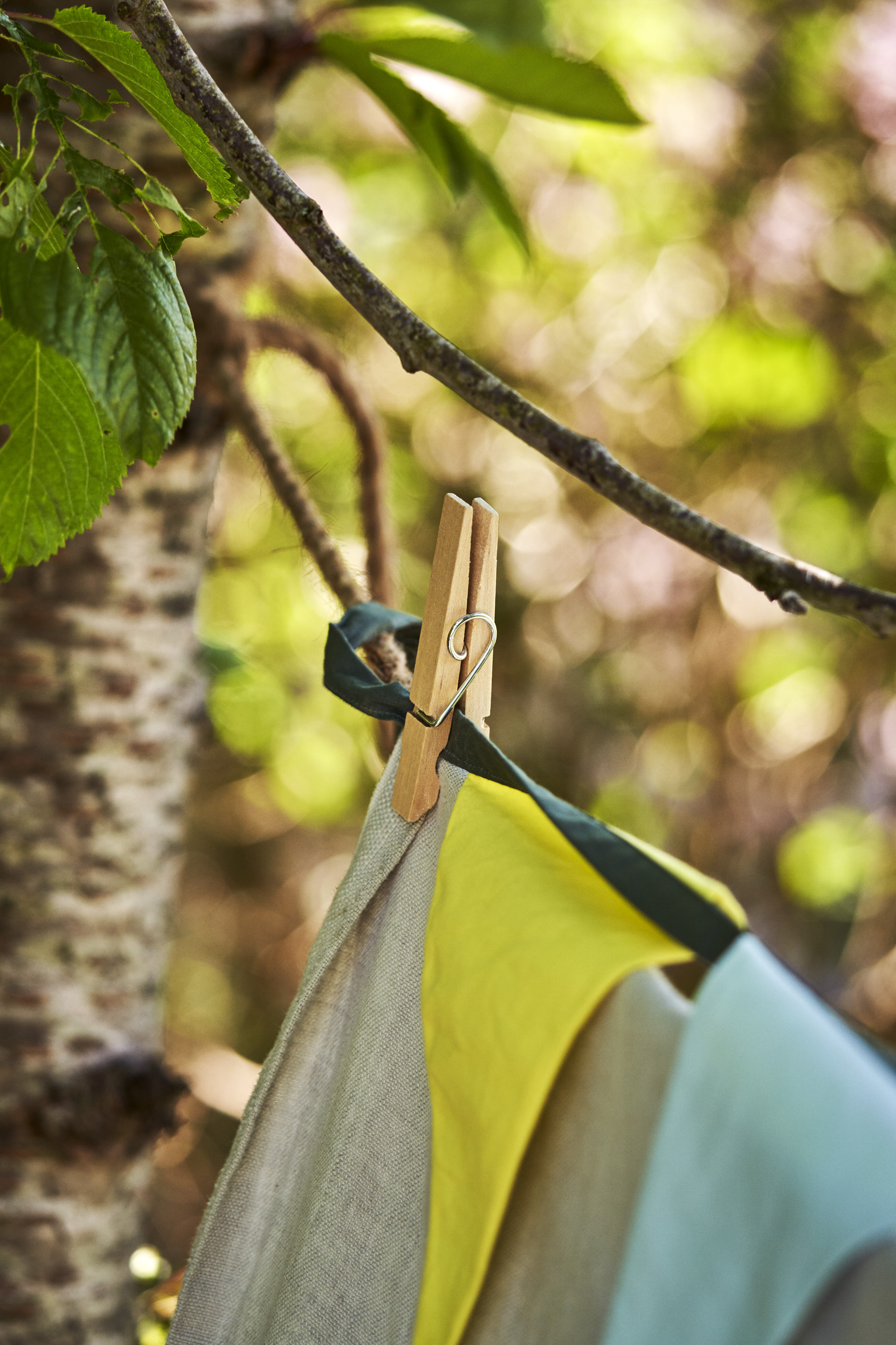Enchanting Children's Dens In The Garden (9)
