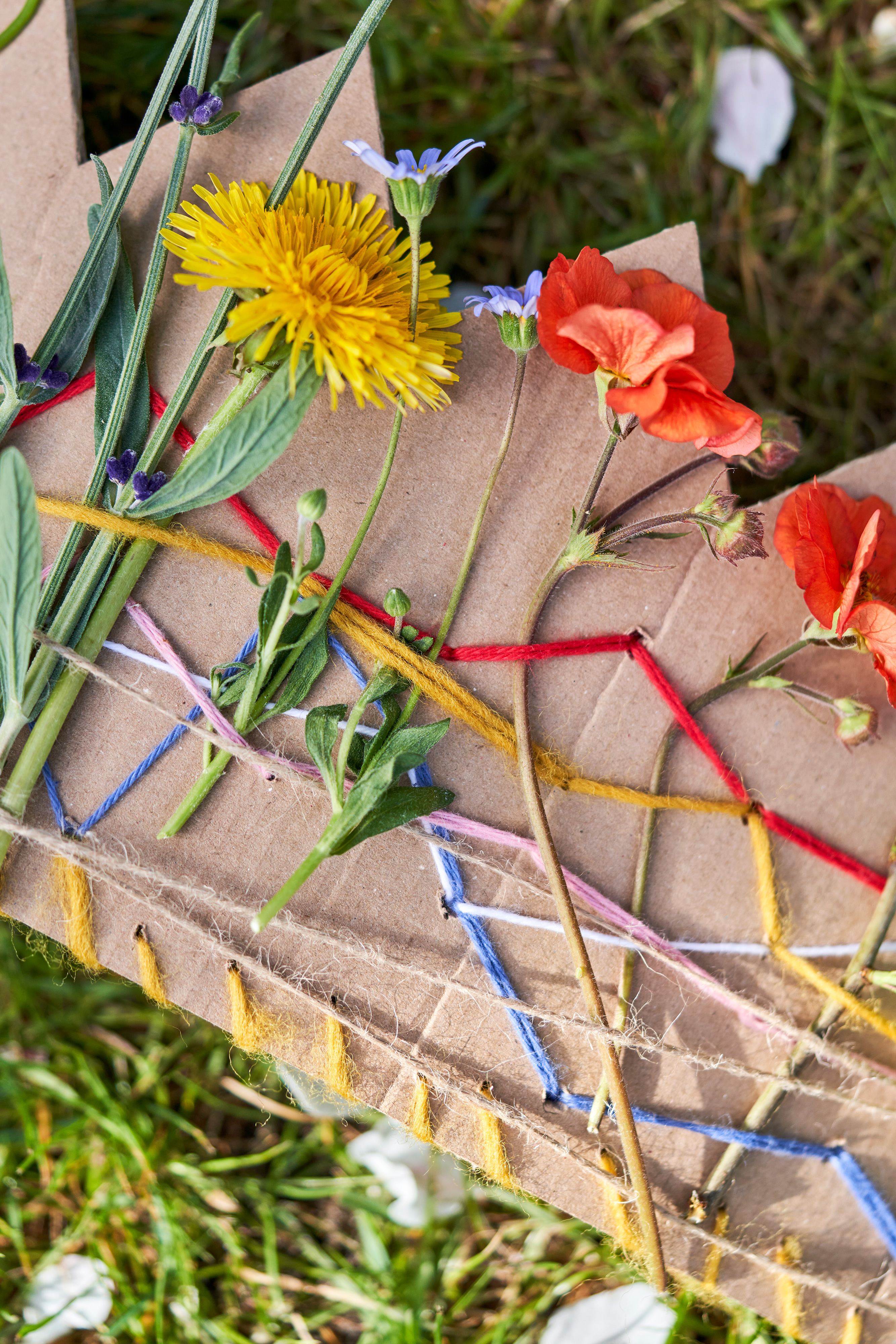 Enchanting Children's Dens In The Garden (18)