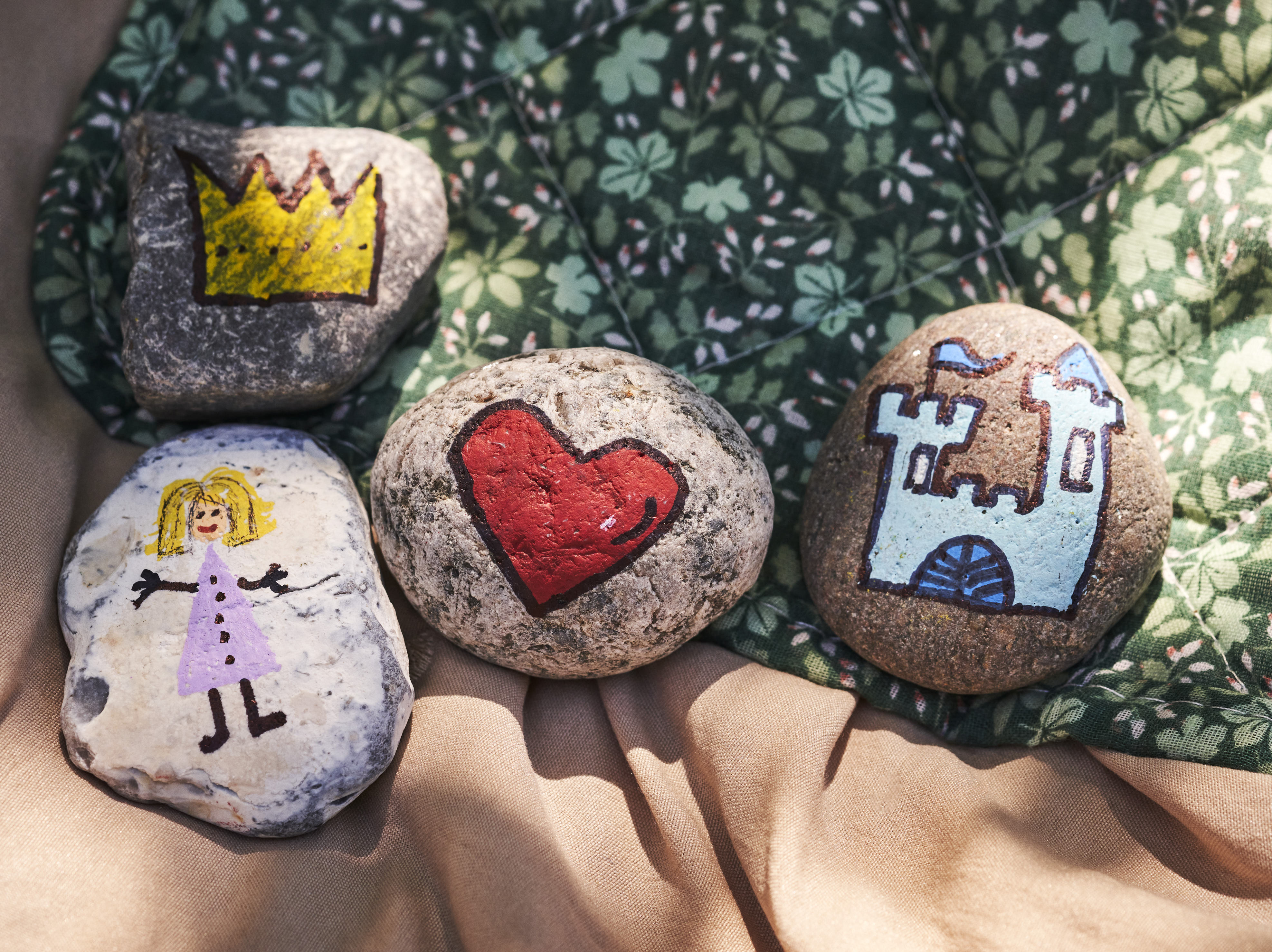 Enchanting Children's Dens In The Garden (11)