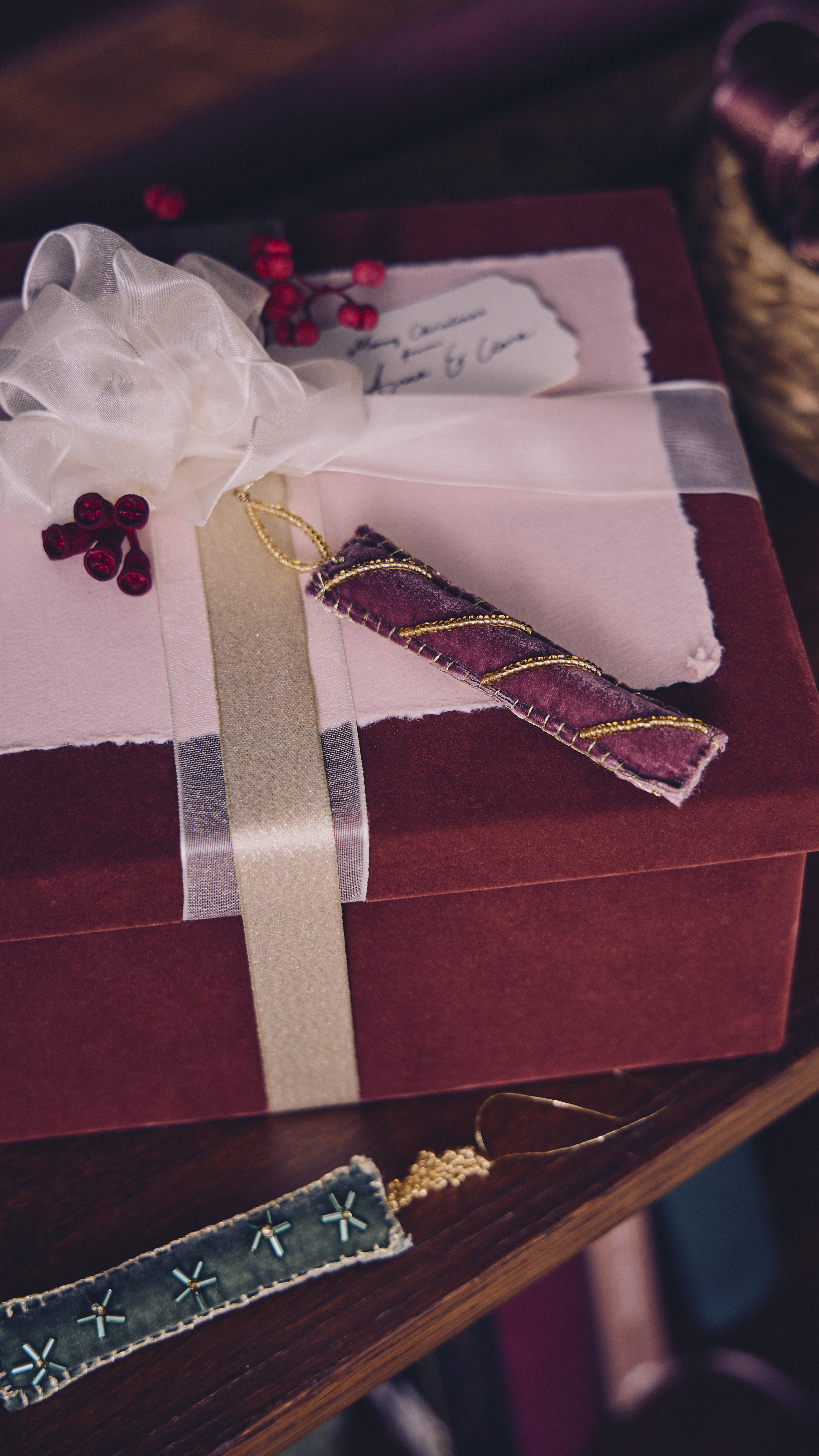 Embroidered Christmas Candle Made Of Ribbon (2)